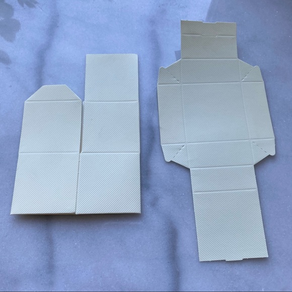 50 Cream Pinstriped 2 piece Lid and Base Favor Box - Picture 6 of 11